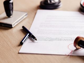 注冊香港公司怎么辦理年審，年審費(fèi)用及逾期費(fèi)用是多少？